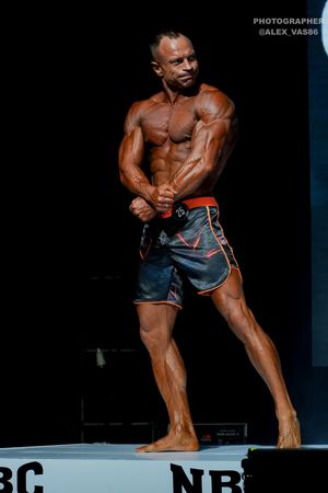 MEN'S PHYSIQUE МАСТЕРА +40